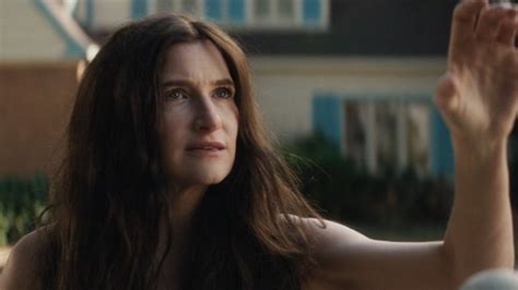 Agatha All Along star Kathryn Hahn reveals nude scene was her。